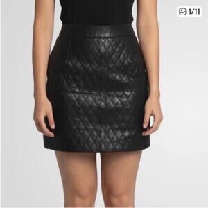NWT Bod & Christensen Quiet Luxury Quilted Lambskin Leather Mini Skirt Size 8